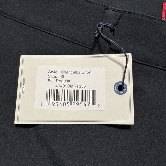 UNTUCKit Men's Dark Blue Flat Front Shorts - Picture 5 of 11